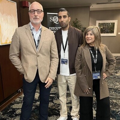 L-R: Fred de Haan, Director, Customer Operations, 407 ETR; Amandeep Boparai, Account Executive, 407 ETR; Ana Galeana Barrera, Performance Coach, 407 ETR at the 26th Annual Call Center Industry QA/CX Conference & Awards Ceremony. (CNW Group/407 ETR Concession Company Limited)