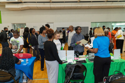 On May 22, hundreds of youths and young adults from Prince George’s County gathered at the Southern Regional Technology & Recreation Complex for the Career Takeover: Level Up Your Future. The end-of-school-year career event is an initiative that aims to eliminate barriers for in-school youth, recent graduates, and job seekers by offering a diverse array of career opportunities and resources.