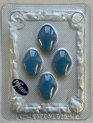 Counterfeit Viagra, 100 mg sildenafil tablets, expiry 03-2025 - Front (CNW Group/Health Canada (HC))