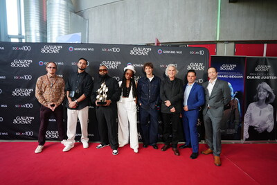 Some of the 34th annual SOCAN Montreal Awards winners. Left to right:  Banx & Ranx, Muzion, Aliocha, Richard Séguin, Alexandre Alonso (SOCAN) and Jean-Christian Céré (SOCAN). Photo by Benoit Rousseau/SOCAN. (CNW Group/SOCAN)