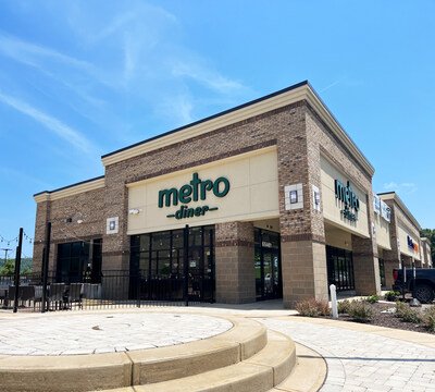 Metro Diner opens new location in Knoxville.