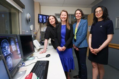 From left: Dr. Florence Dzierszinski, The Royal; Katie Dinelle, The Royal, Dr. Viviane Poupon, Brain Canada President & CEO, and Parliamentary Secretary for Health Maggie Chi (CNW Group/Brain Canada)