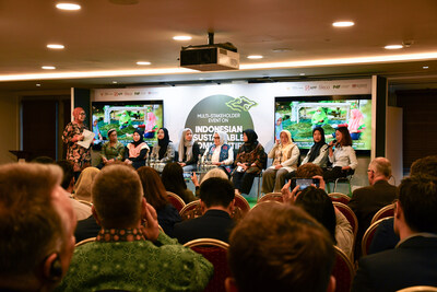 Nine Indonesian women smallholders share their voices, highlighting their hopes for inclusive regulations that support sustainable commodities