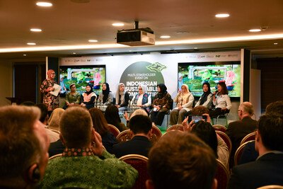 Nine Indonesian women smallholders share their voices, highlighting their hopes for inclusive regulations that support sustainable commodities