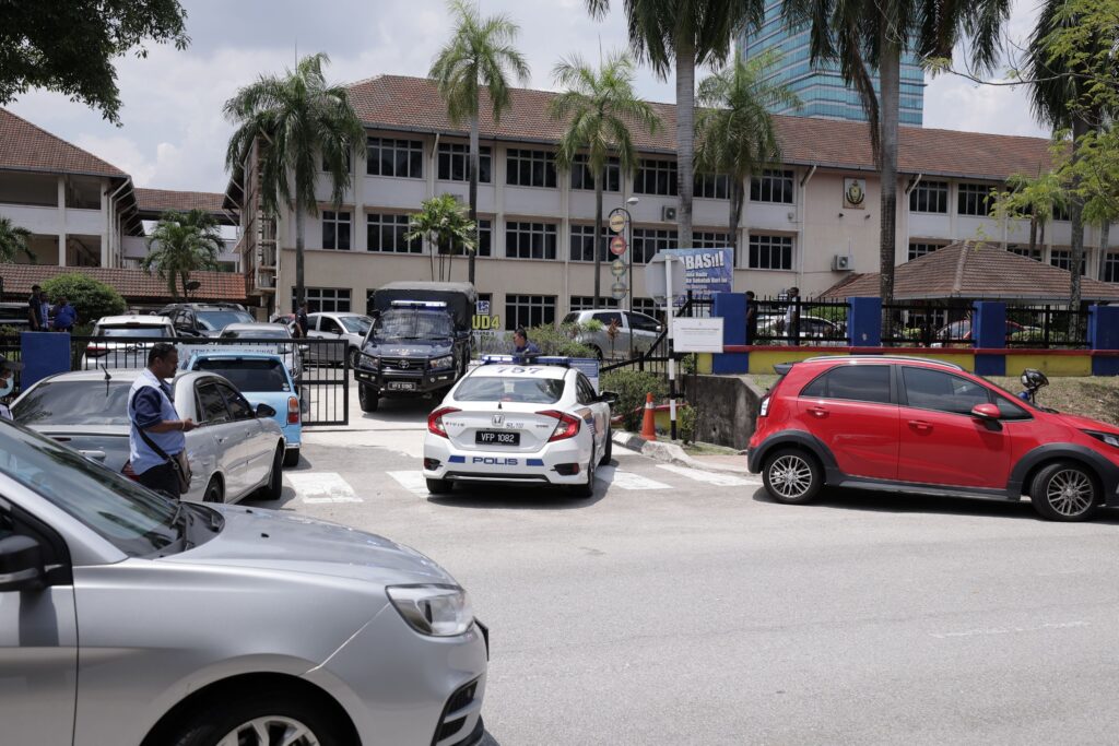 SEKOLAH-2-1024×683-1