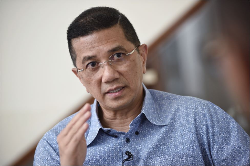 mohamad-azmin-150725-1